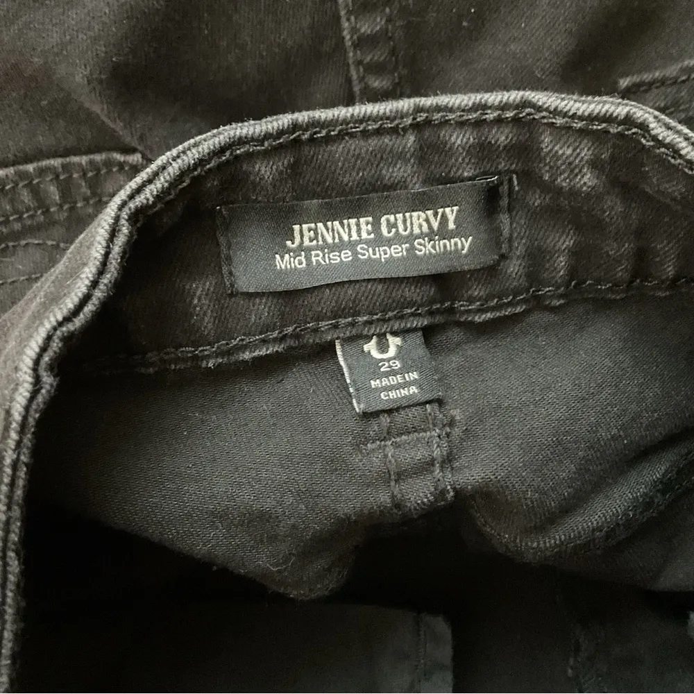 True Religion Jennie Curvy Mid Rise Super Skinny Black Shorts Size 29 - Image 6