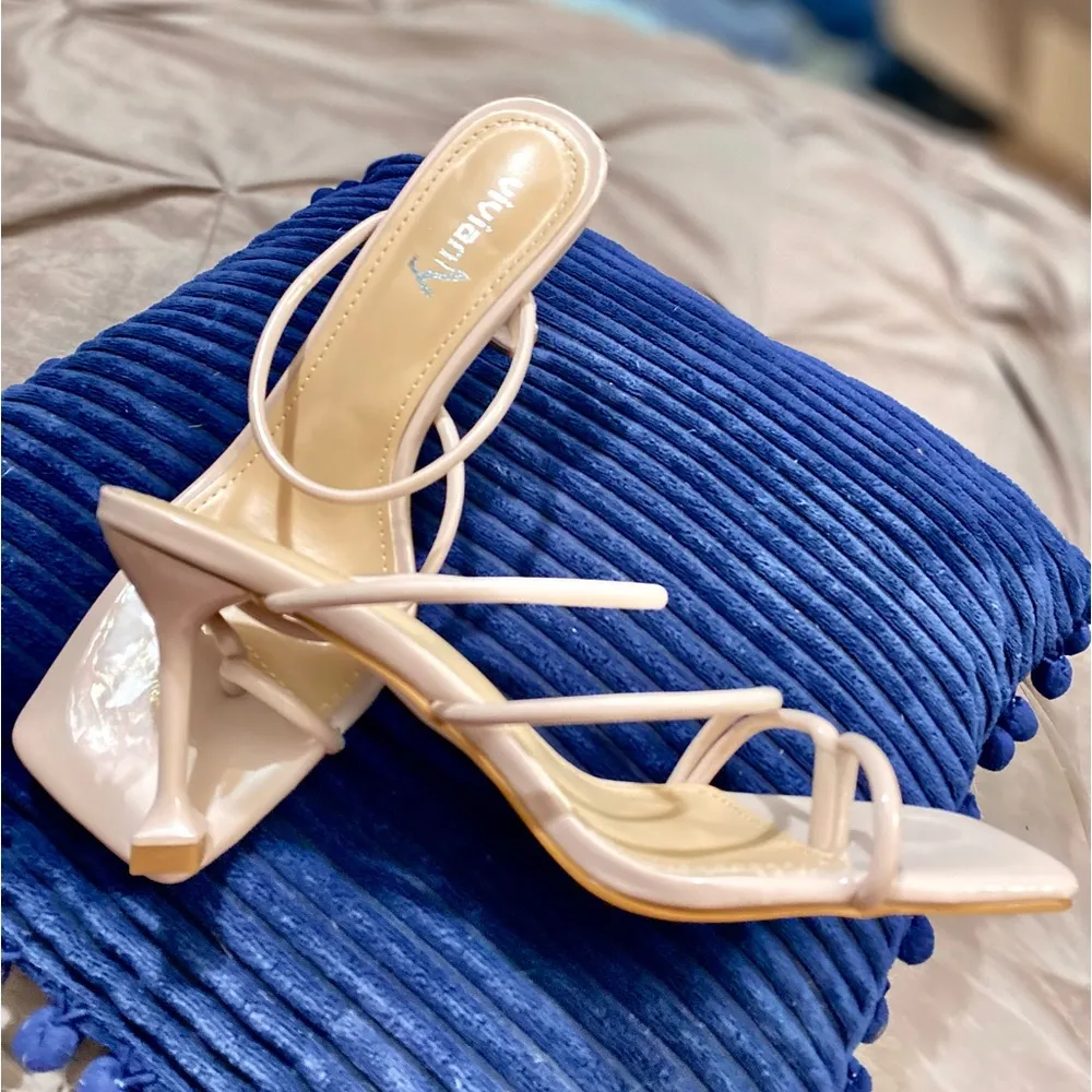 NWOT  Women's Size:9 Tan Square Toe Strappy Heels - Image 7