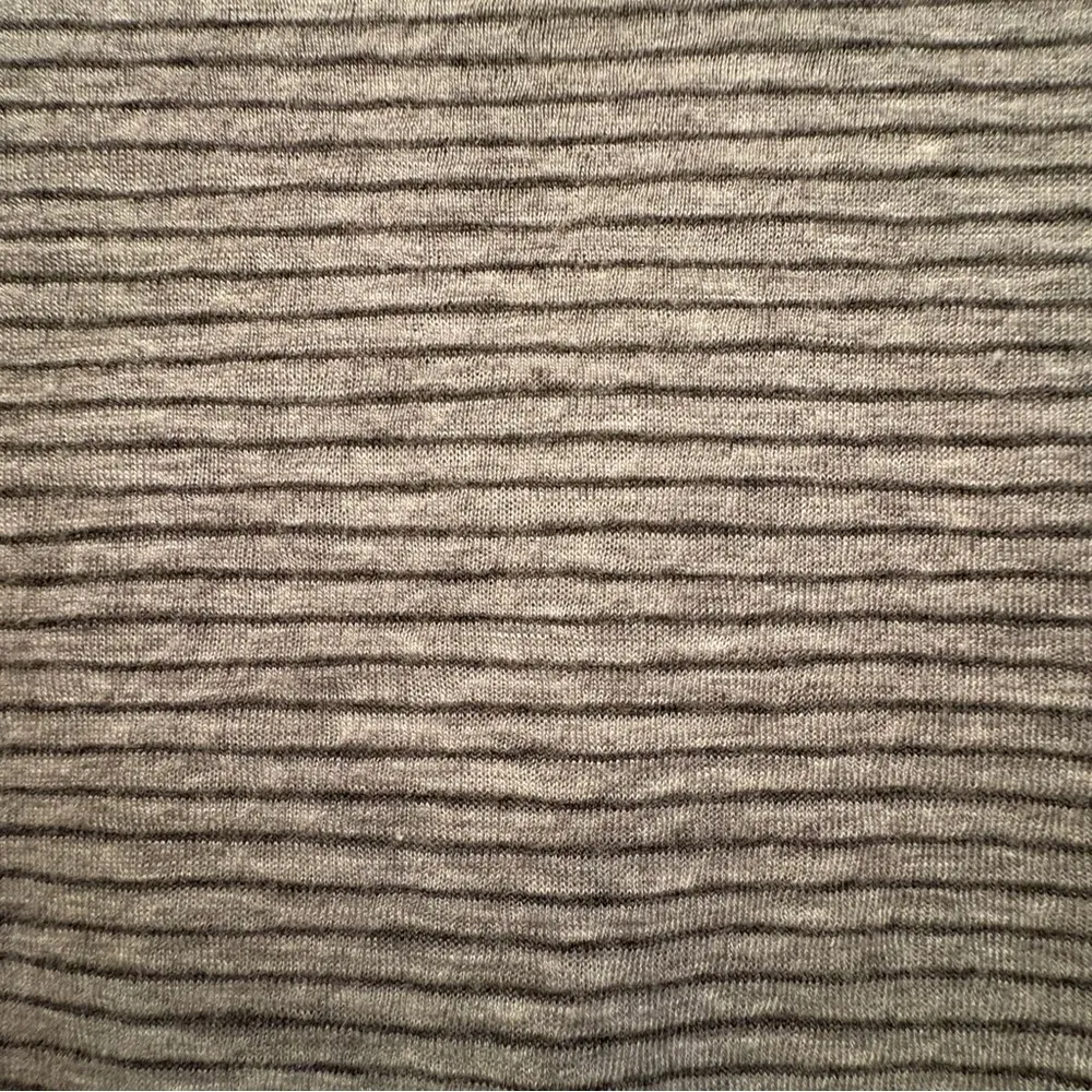 LOFT Relaxed Gray Ribbed Long Sleeve Blouse size M - Image 4