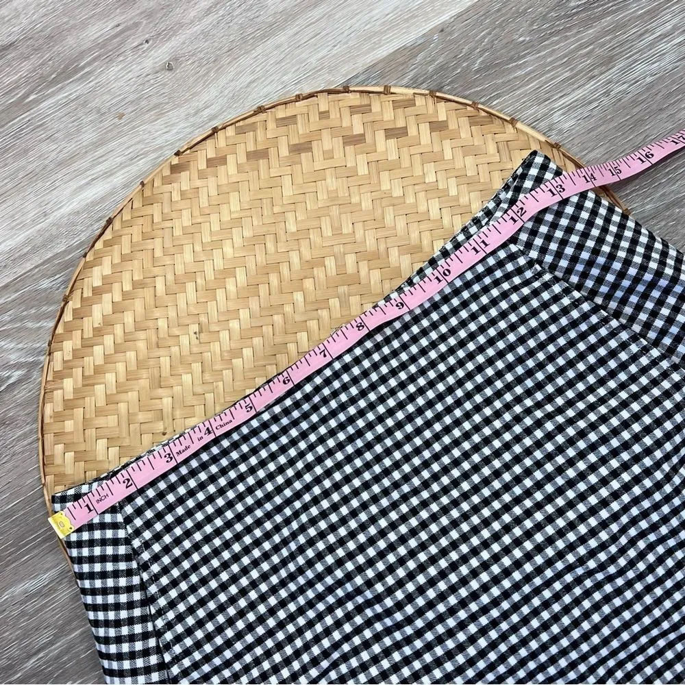 Urban‎ outfitters gingham print mini skirt w/ pockets - Image 5