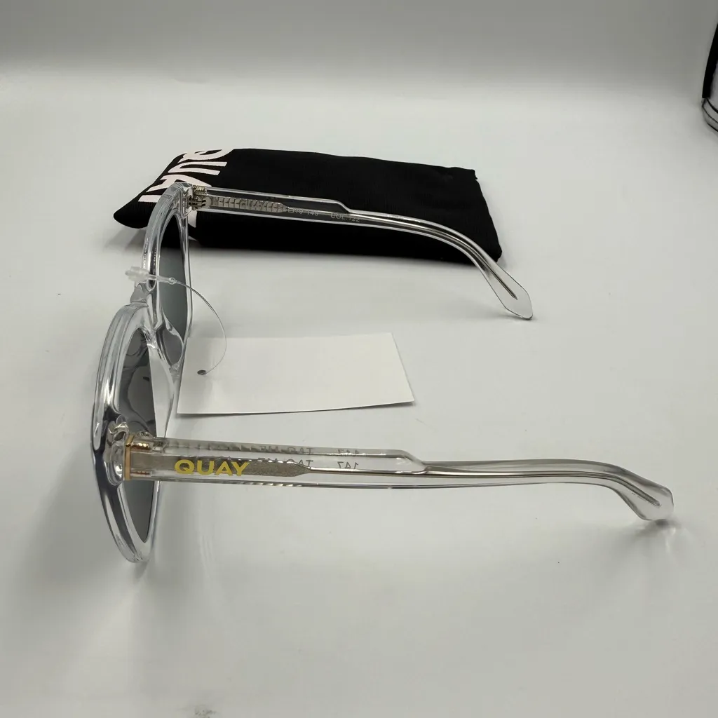 Quay Australia Tag Me Sunglasses - Image 3