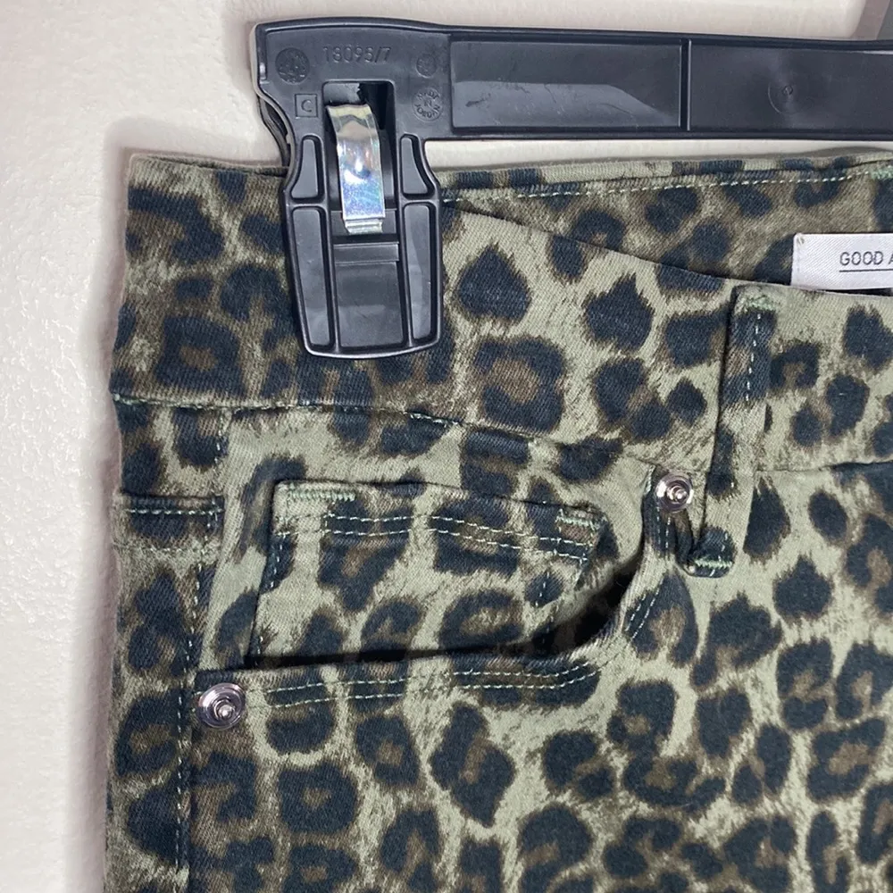 Good American Good waist crop sage leopard high waist skinny jeans size  28 - Image 6