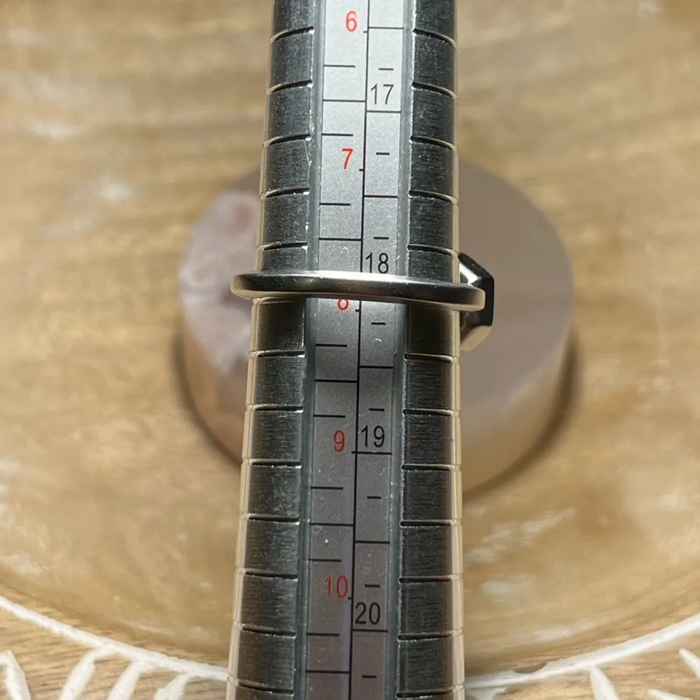 Kendra Scott Silver Rhodium Calvin Ring in Peridot Illusion - Image 12