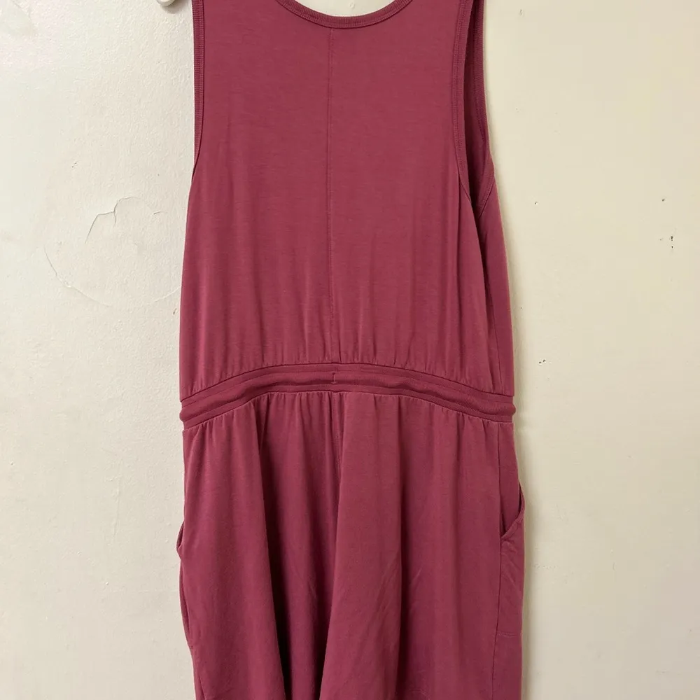 Athleta‎ Berry Rose Women’s Romper size Large Tie waist - Image 2