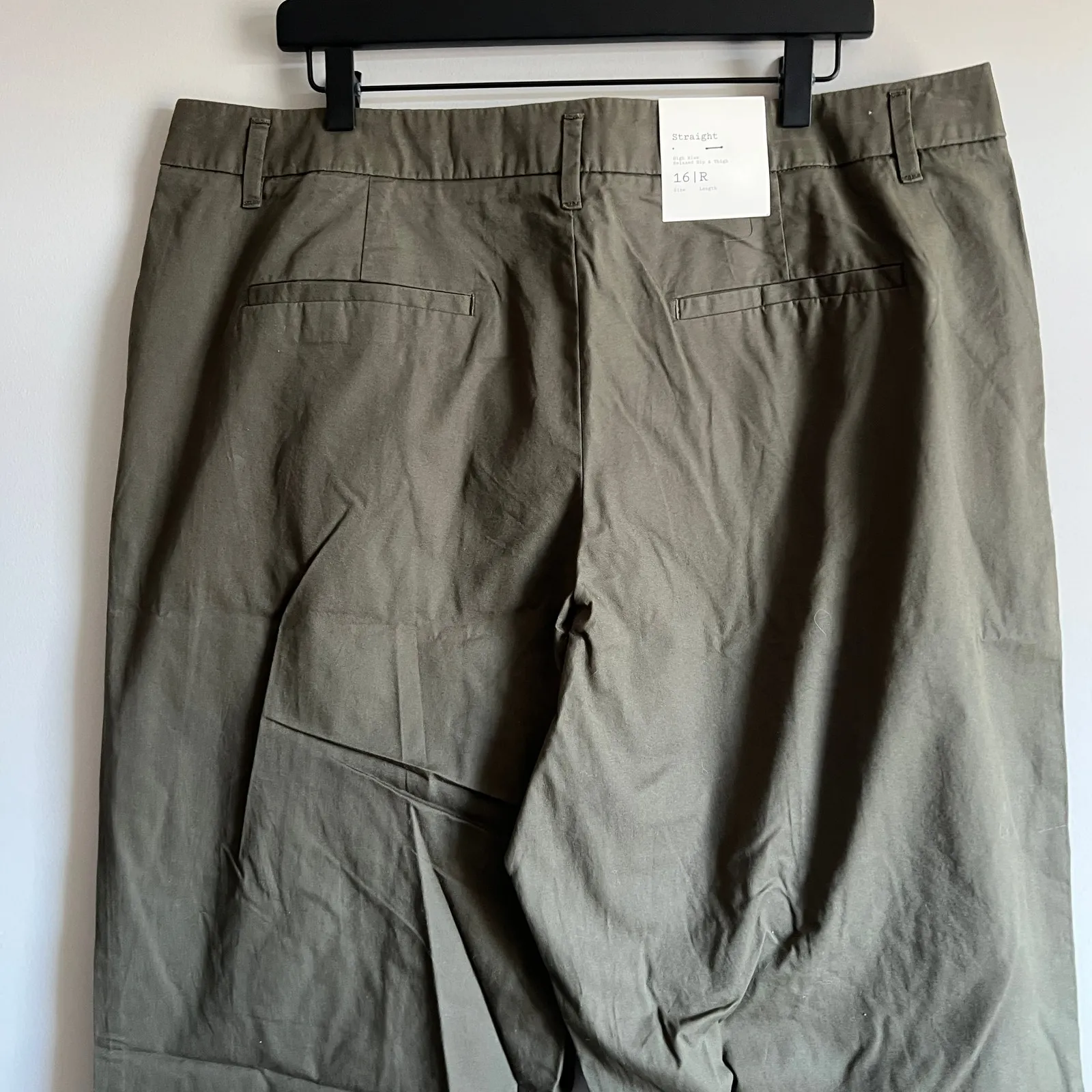A New Day Women's Olive Green Pleat Front Straight Chino Pants - Size 16 - NWT - Image 8