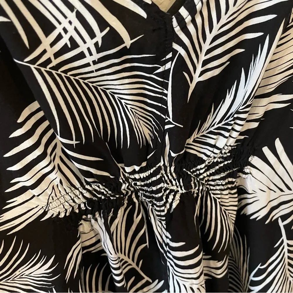 Onia Alessandra Black and White Palm Print Swim Cover - Image 6