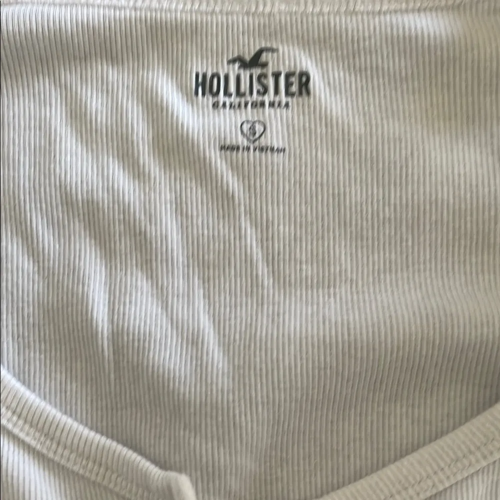 Hollister Ivory Ribbed Button-Front Tee - Image 2