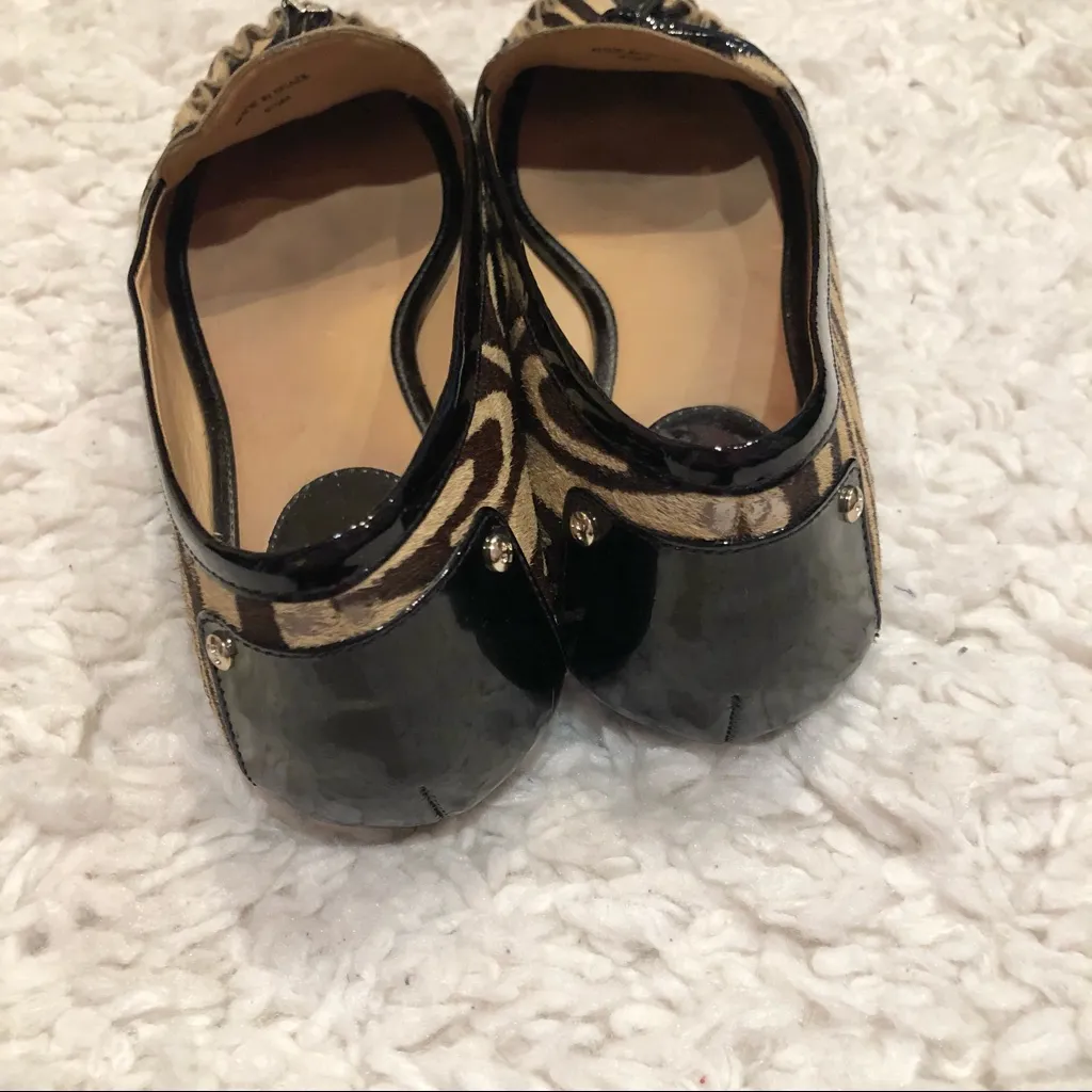 Kate Spade Zebra Tiger Print Tassel Loafers‎ Beige 8.5 - Image 5