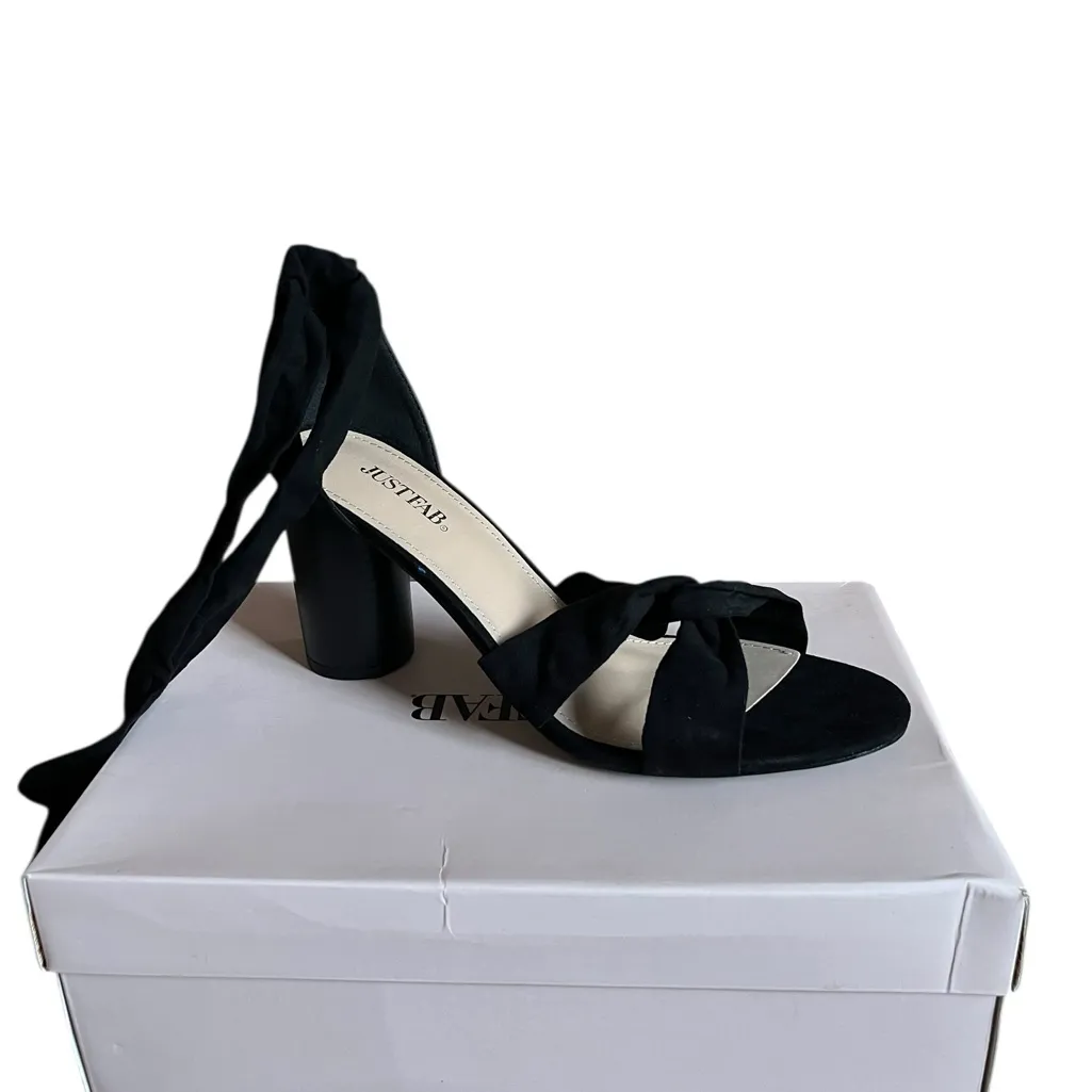 JustFab Annie block heel sandal in black faux-suede with lace up ankle Tie Strap - Image 7