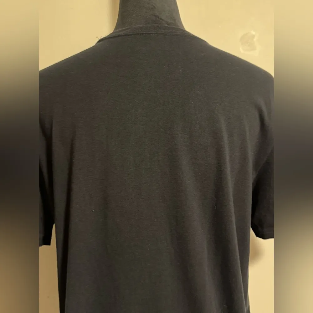 EUC Express Black and White Marilyn Monroe Graphic Tee size large - Image 6