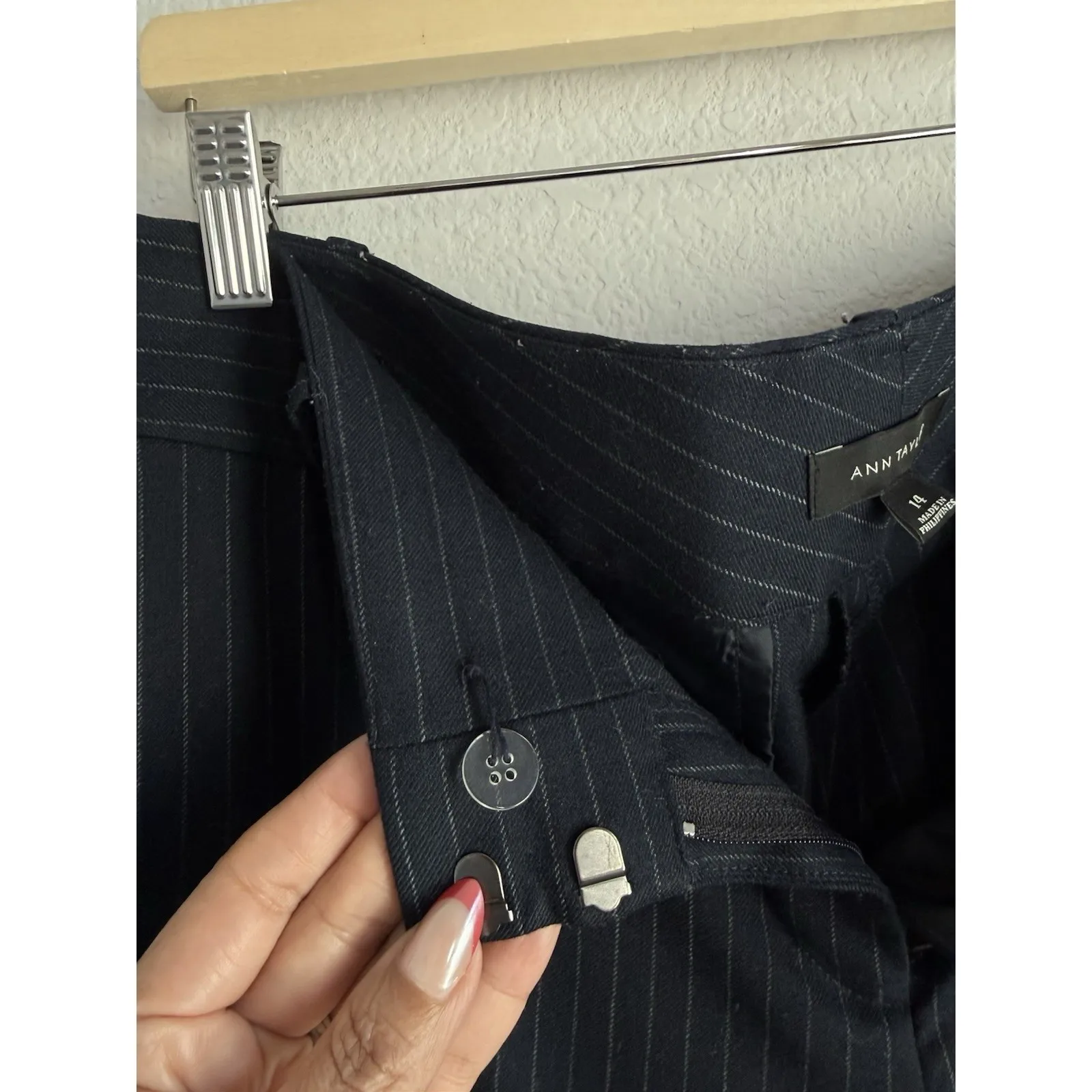 Ann Taylor Women's Size 14 Navy Pinstripe Dress Pants Trousers Wool Blend Career - Image 6