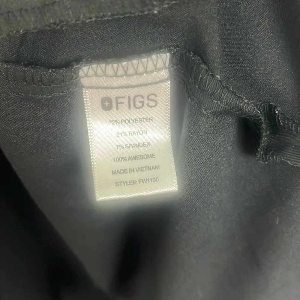 Figs women’s casma 2 pocket short sleeve scrub top - Image 3