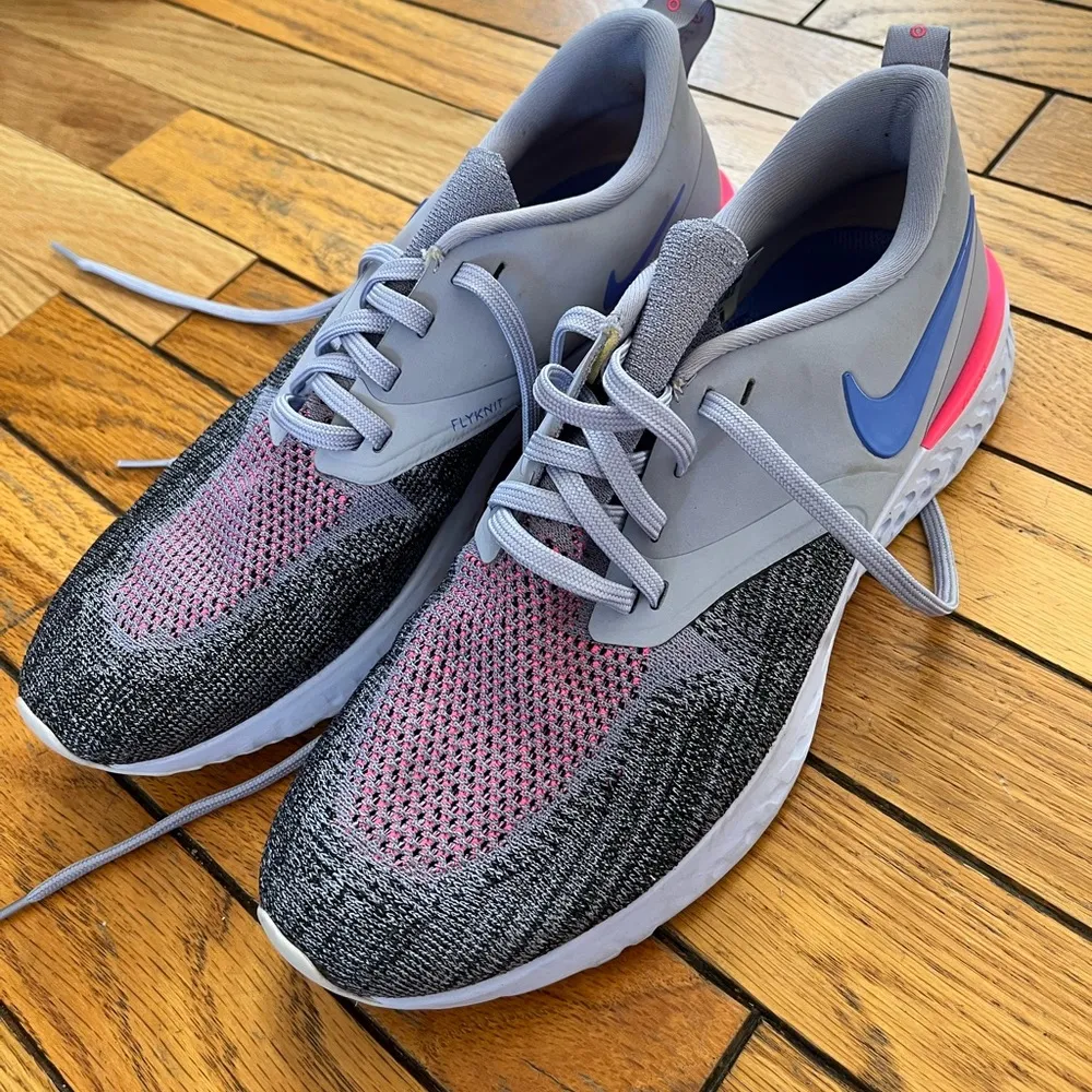 Nike Sneakers - Image 2