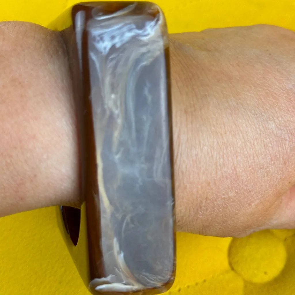 Vintage Retro 80s Green Clear Square Flat Thick Smooth Bangle. Brown - Image 6