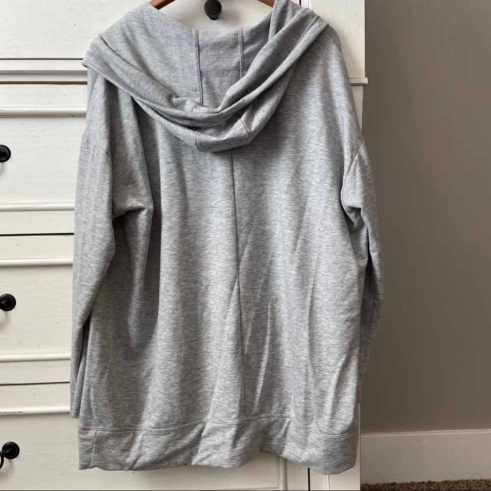 Fabletics Athena Pullover Oversized Hoodie.  Size Medium. - Image 5