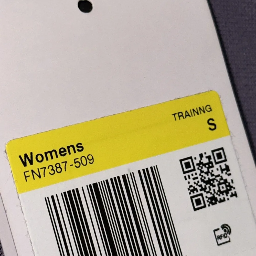 NWT Nike Pro Mesh Tank Top Small In Color  Daybreak/White - FN7387 509 - Image 10