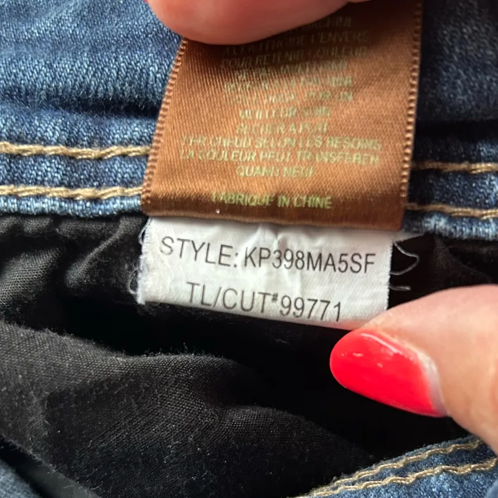 Kut From the Kloth Cropped and Cuffed Jeans Size 10 - Image 9