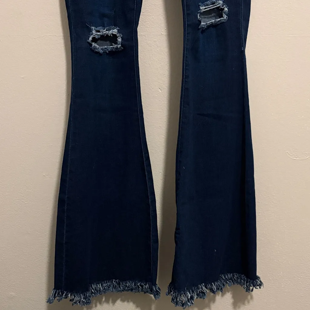 NWT JCJQ Jeans High Waisted Bellbottom Jeans Blue Size M - Image 2