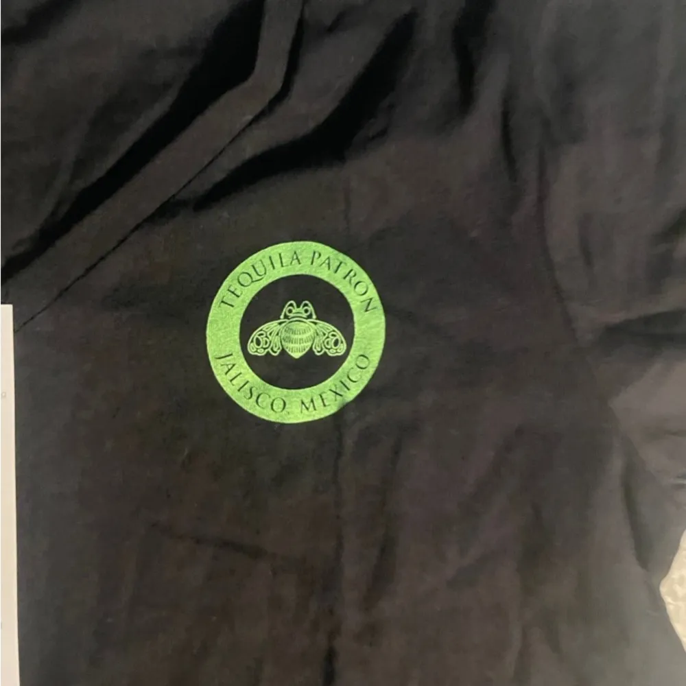 Nwt tequila patron Large - Image 2