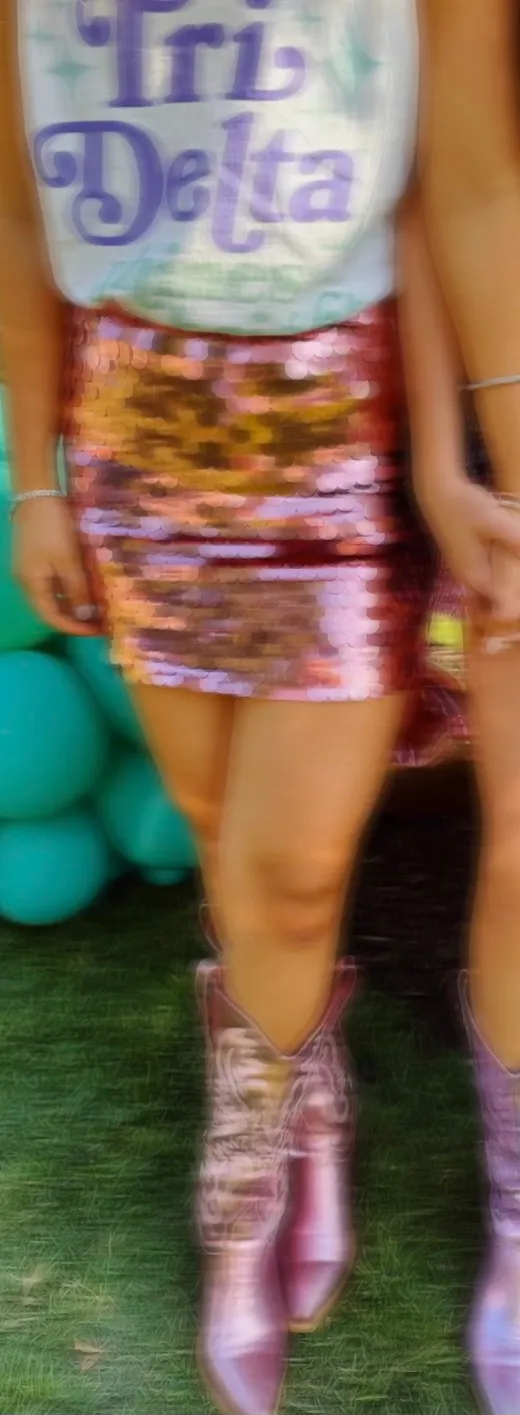 Pink Sequined Skirt - Image 3