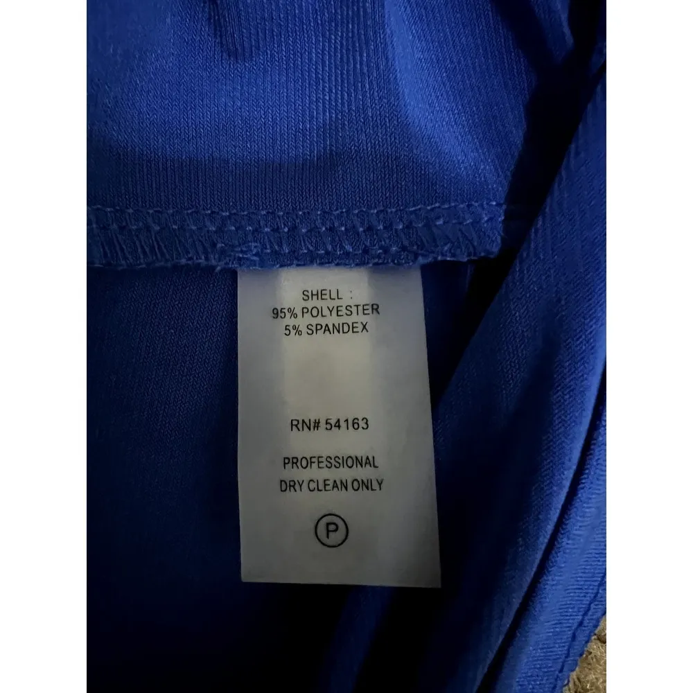 Calvin Klein women's top sleeveless pleated back keyhole button-loop closure - Image 9