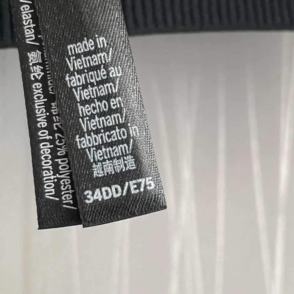 Victoria's Secret Black Optic 34DD Sweat on Point Knockout Max Support Sport Bra - Image 7