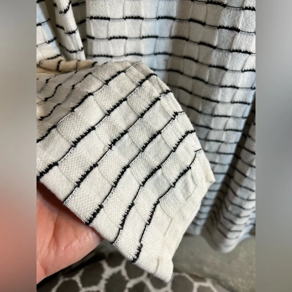 Striped White and Black 100%cotton Sweater by Karen Scott, lovely waffle weave - Image 3