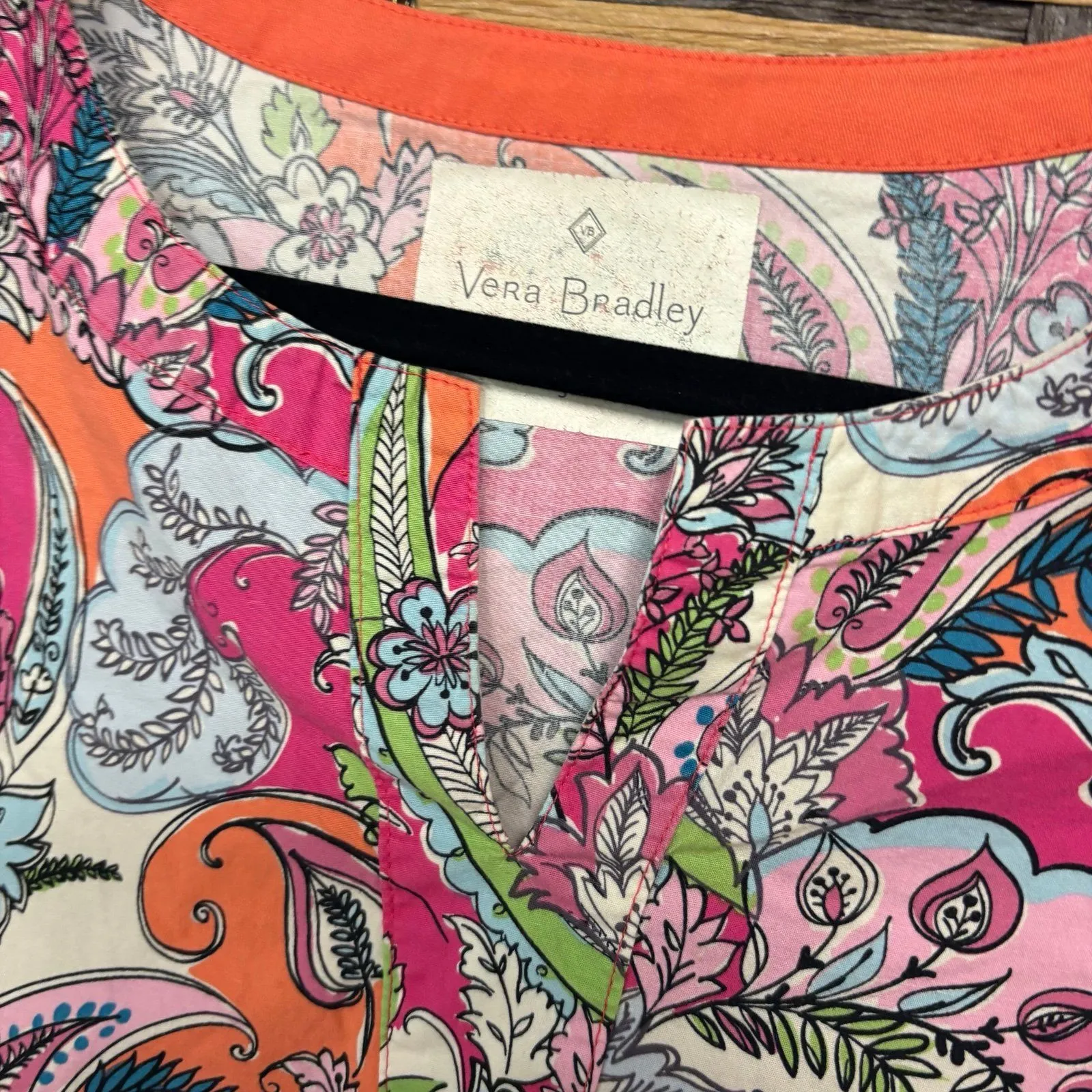 Vera Bradley‎ Scrub Top Size Small - Image 3