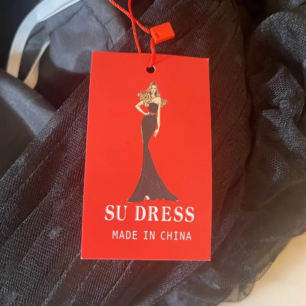 Su Dress Women’s Plus Size 26 Elegant Black Tulle Dress with Puff Sleeves NWT - Image 7