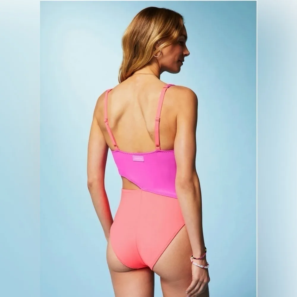 Fabletics Seaside Asymmetric Cutout one piece swimsuit NWT plus size 2X - Image 3