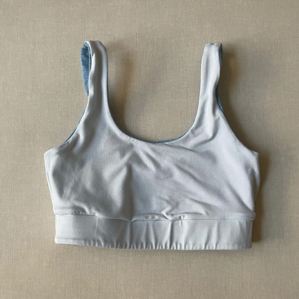 UNIVERSAL REVERSIBLE SPORTS BRA - Image 4