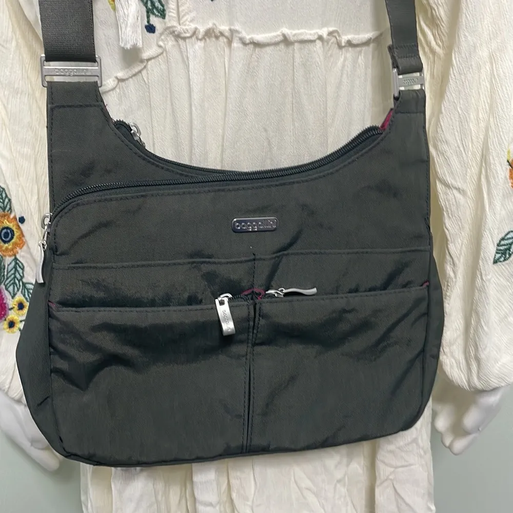 Baggallini Charcoal Crossover Crossbody Bag - Image 2