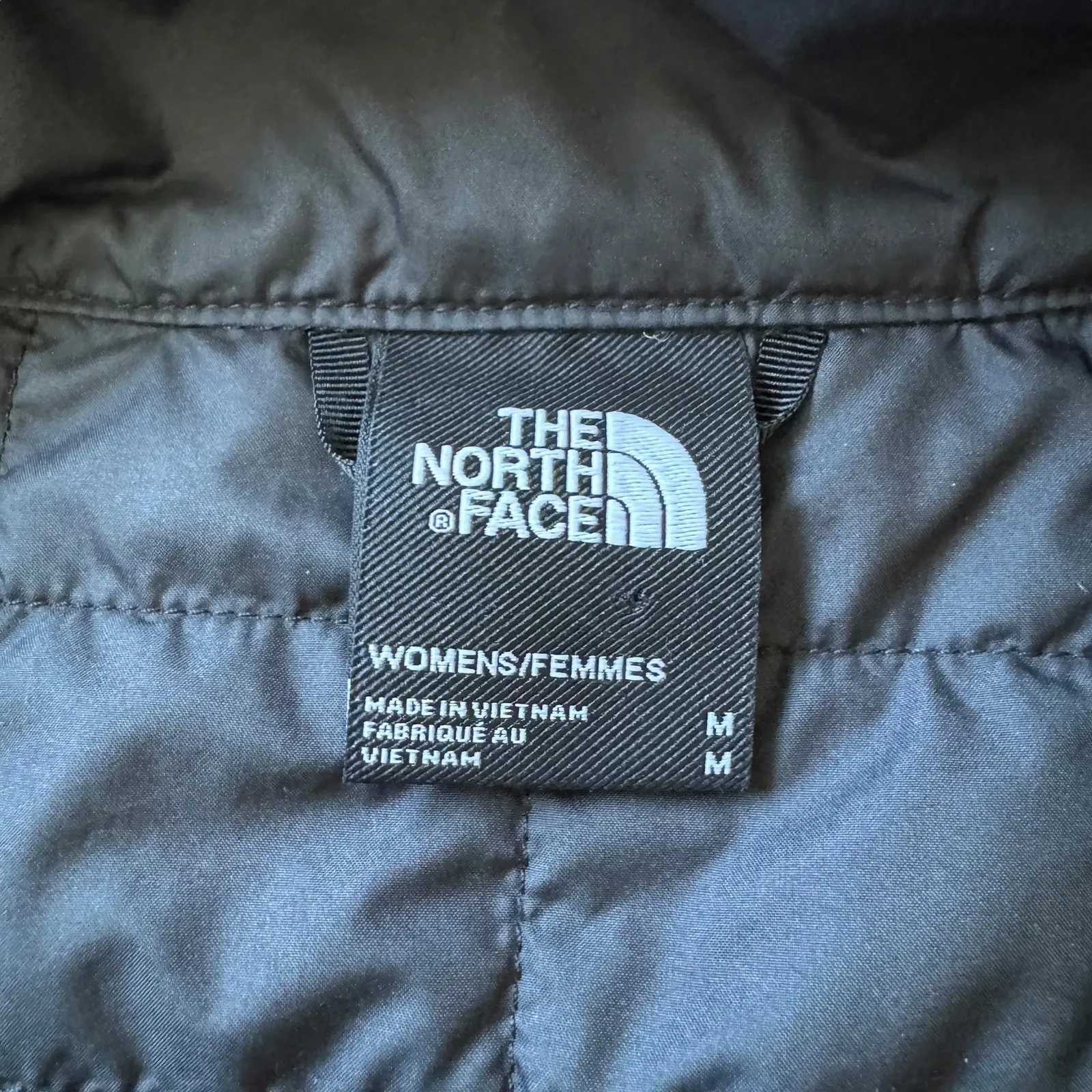 The North Face Quilted Black Jacket - Image 3