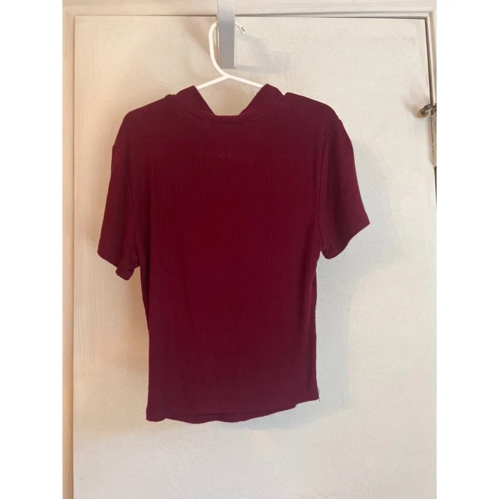 Bozzolo Ribbed Knit Short Sleeve Mock Neck Top In Burgundy - Size S - Image 3