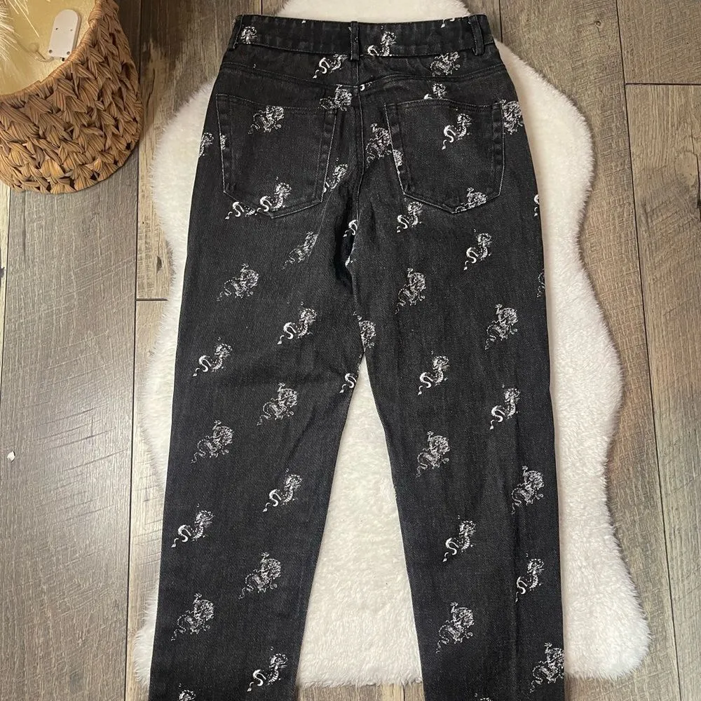 Adika Black Dragon Printed Mom Jeans - Image 7