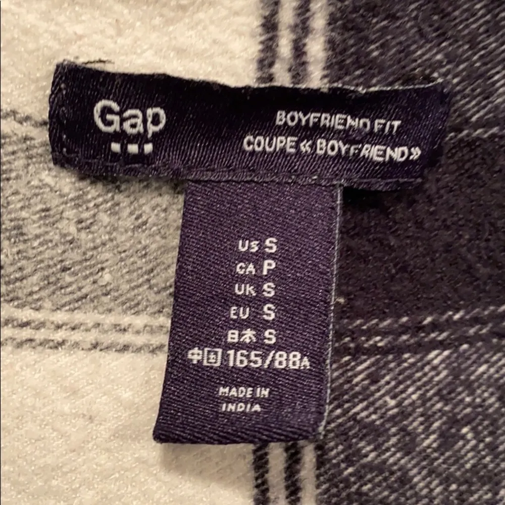 Gap picnic plaid long sleeve flannel S roll up tab - Image 3