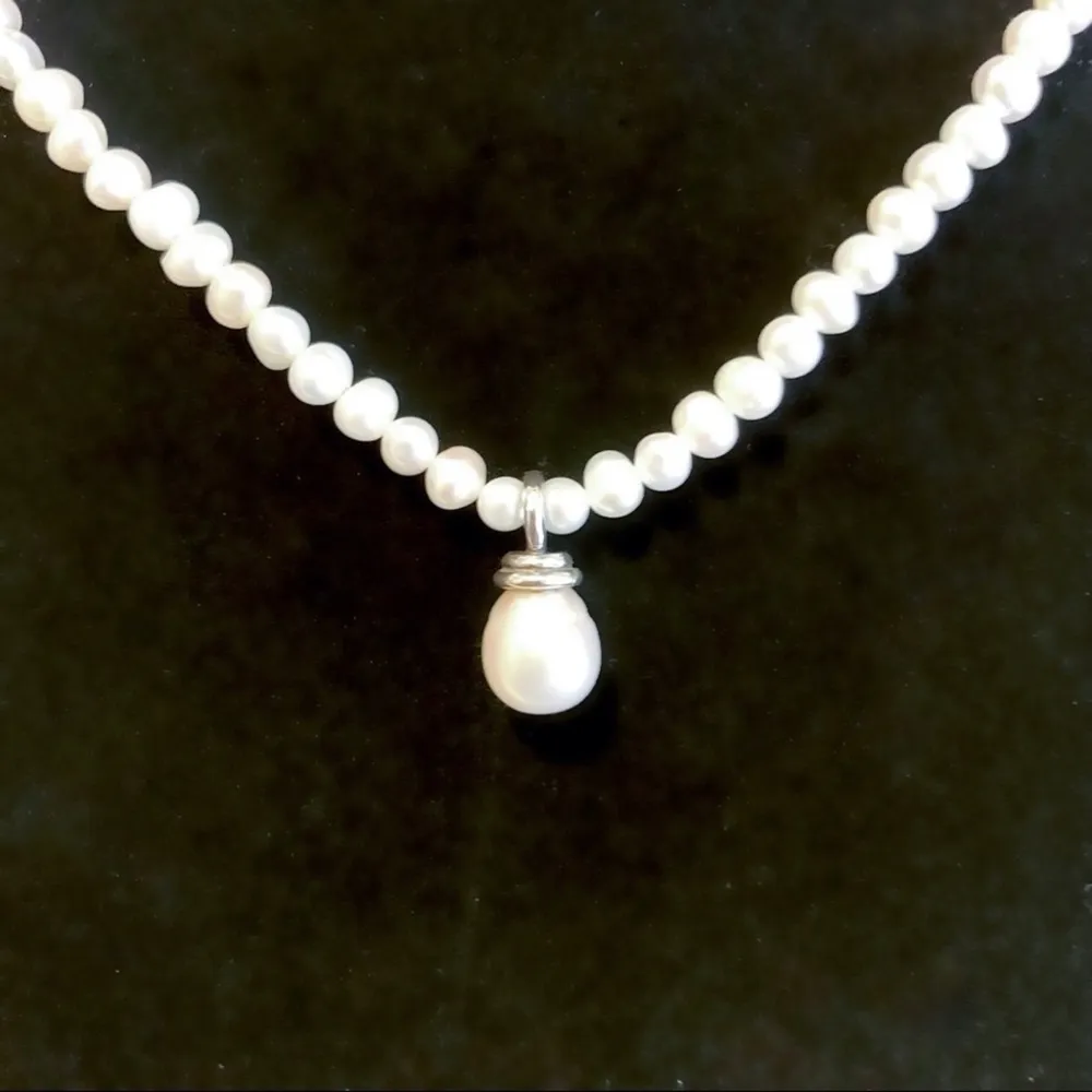 NWT Vintage Marshall Field’s & Faux Pearl Necklace With Pendant - Image 4