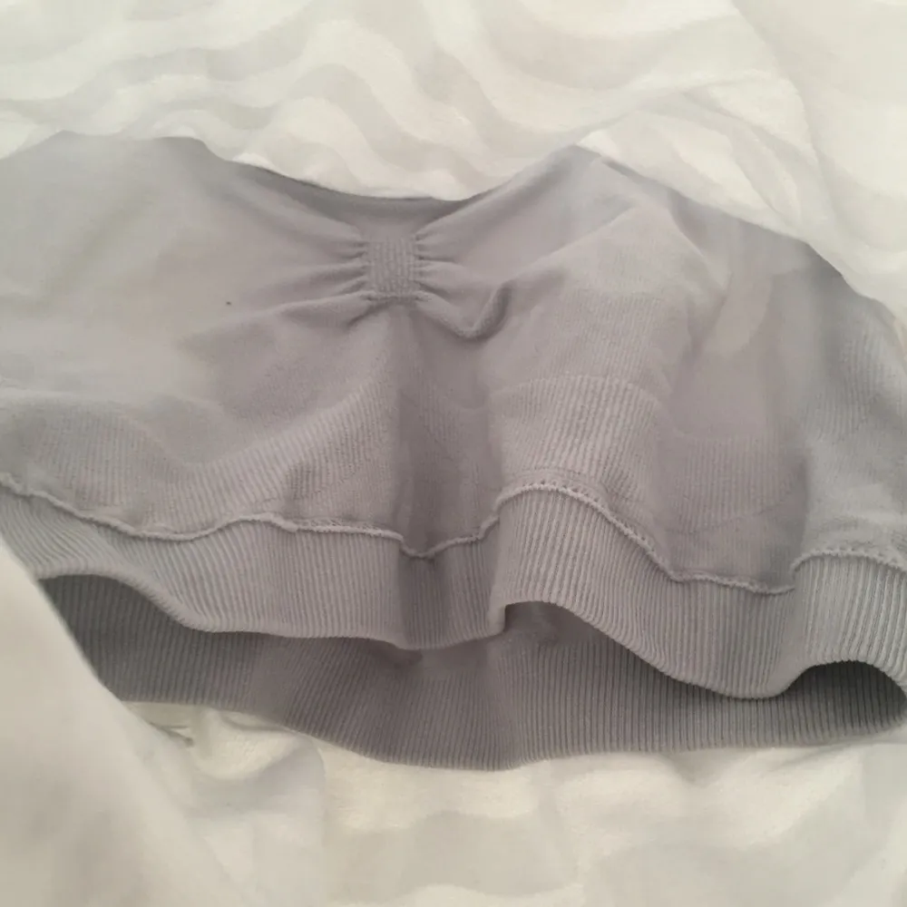 Athleta grey striped fitted tank top size small! - Image 6