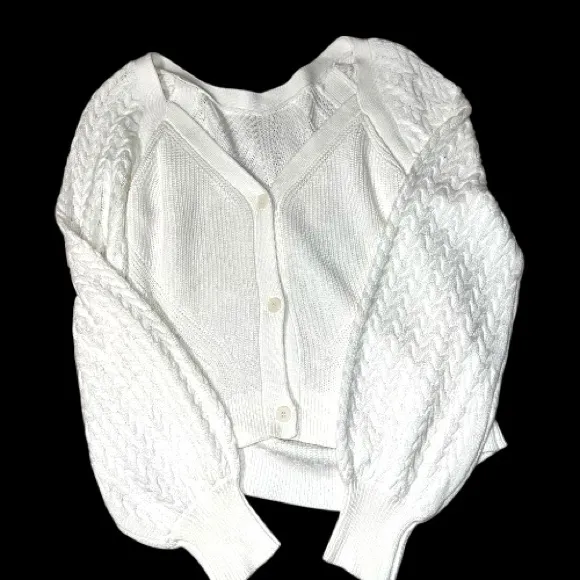 Sweet creamy White Women's cable knit Sweater Size L - Image 8