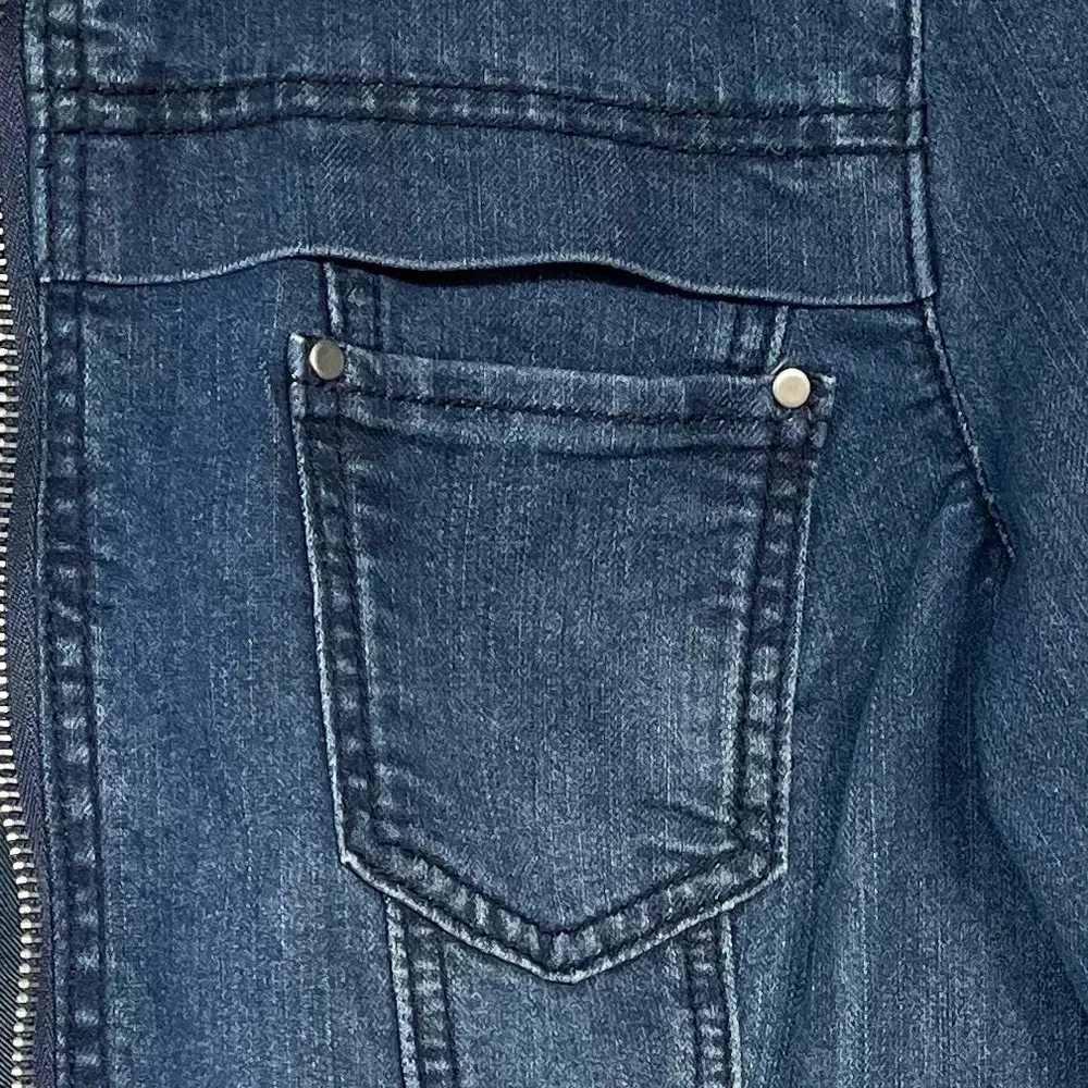 Cropped Denim Jacket Size PL - Image 8