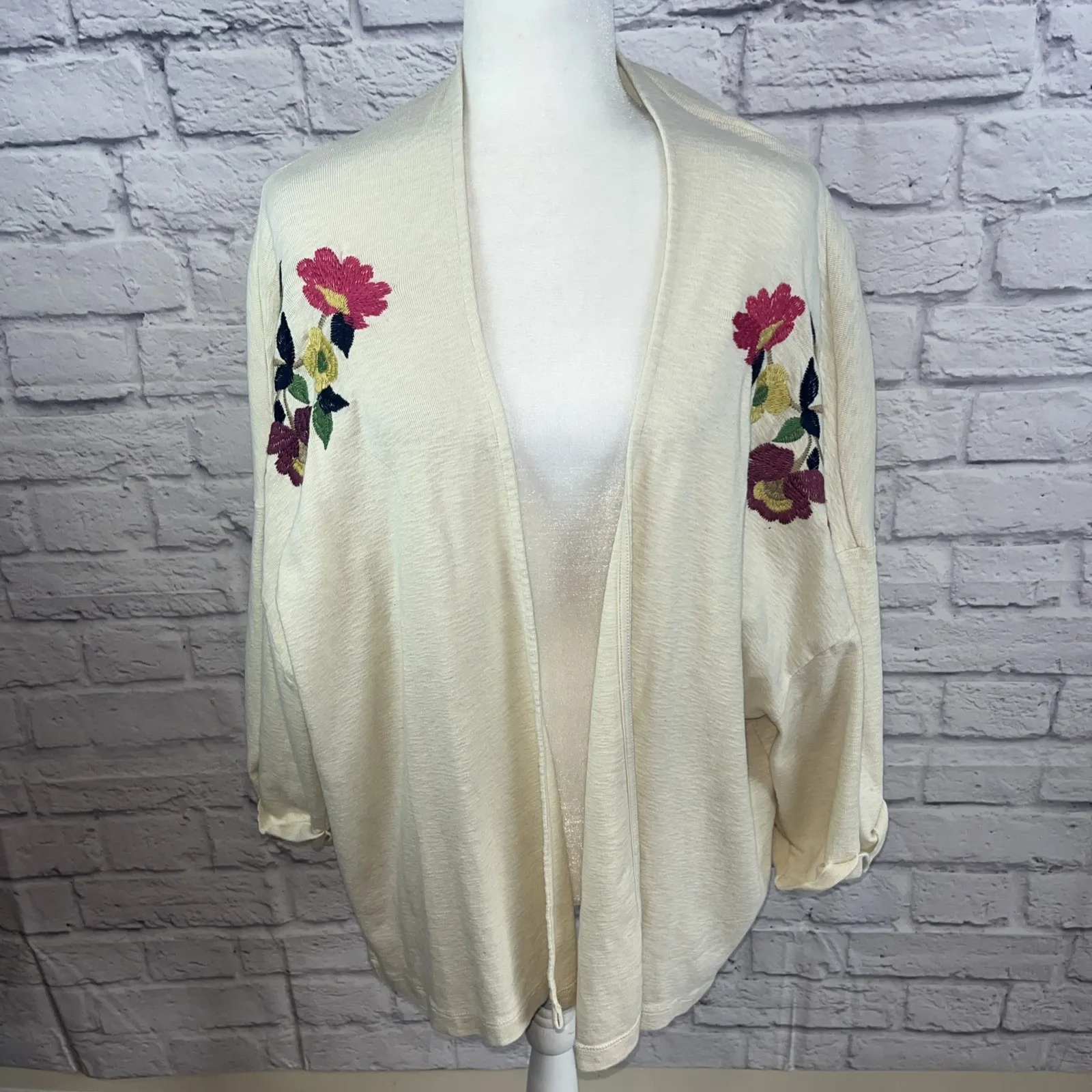 Hannah Women's Creme Boho Casual Floral Embroidered Cardigan Size Medium Tan - Image 9