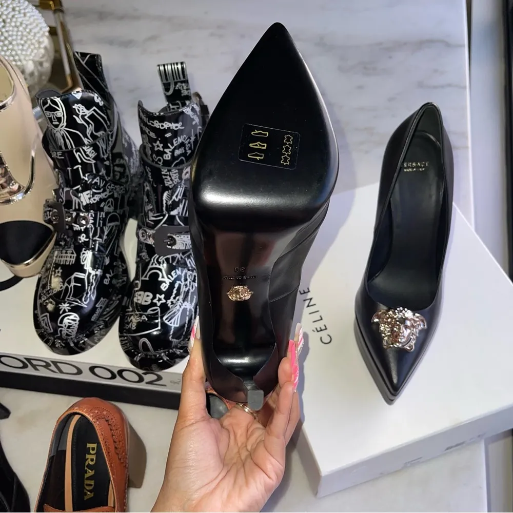 Versace Black Medusa Head Calfskin Leather Stiletto Platform Pump - Image 10