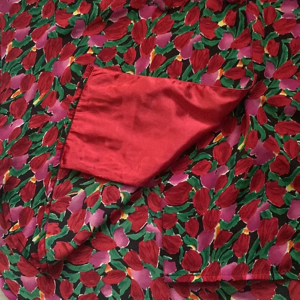 Vintage 80s Victoria’s Secret gold label tulip button nightgown, size small - Image 8