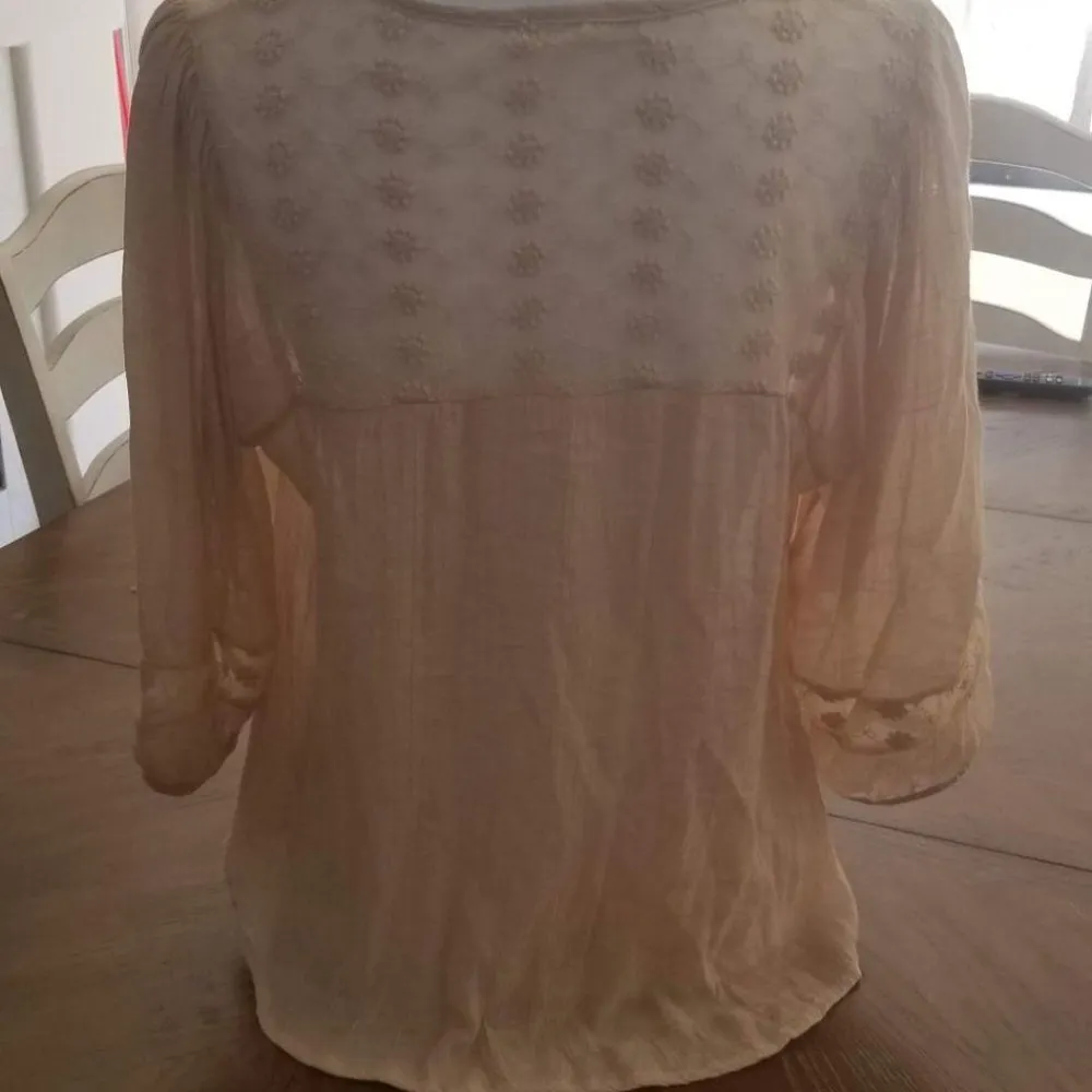 🦄  rewind /  Medium / Beige Lace Trim Blouse - Image 4