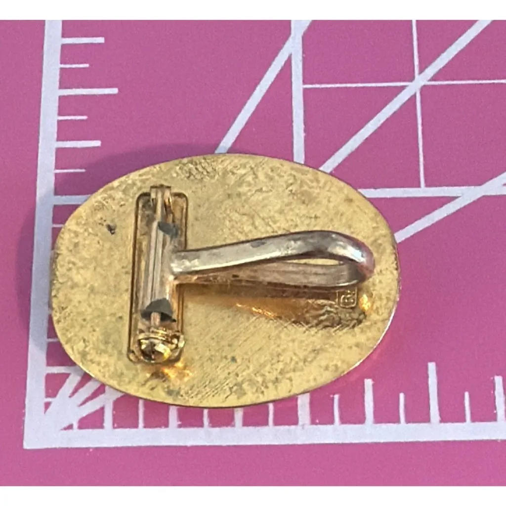 Vintage Barlow Lady Golfer Pin Brooch Pendant Gold Tone Signed Oval 1.5" Estate - Image 5