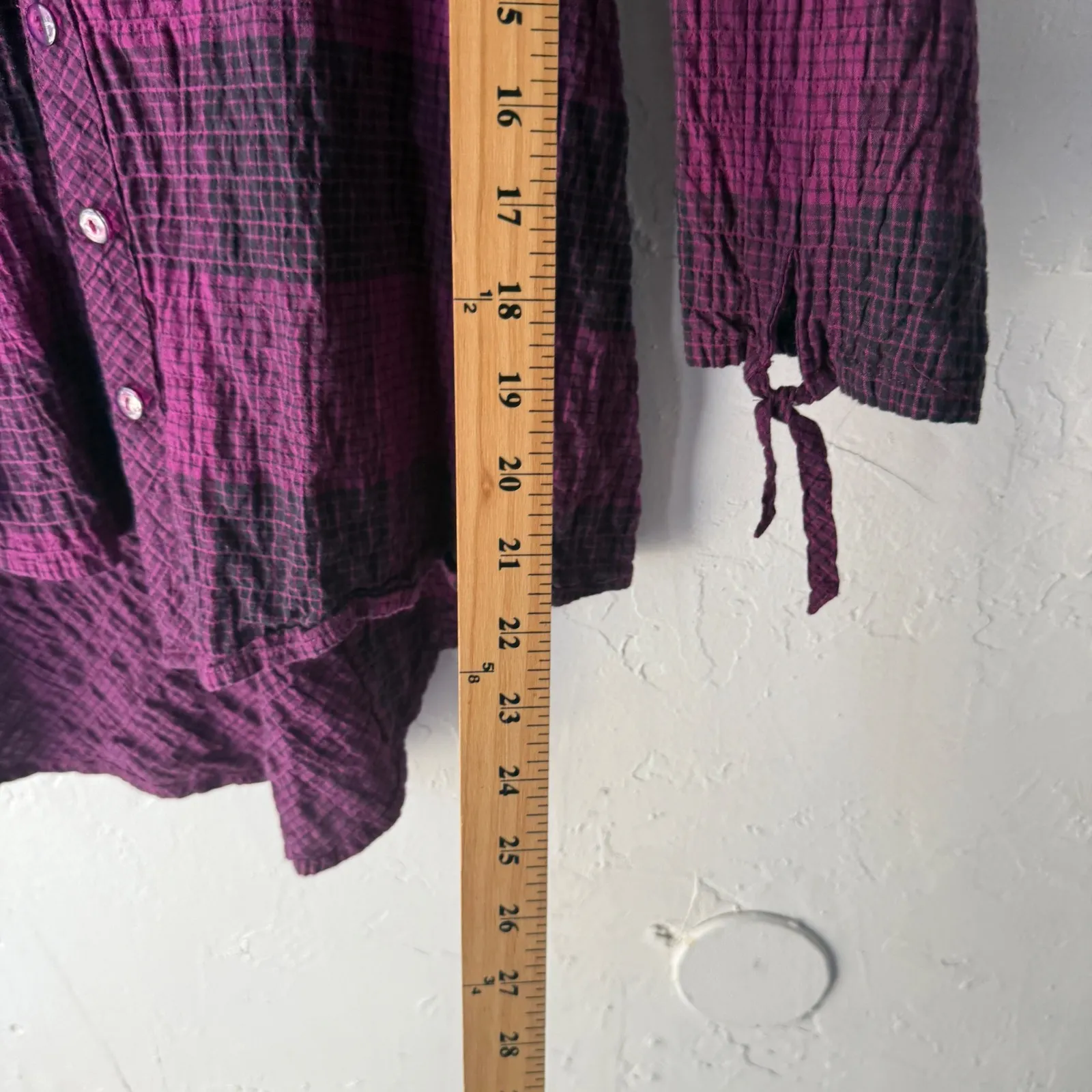 Habitat Plaid Crinkle Tunic Shirt Women Size S Purple Long Sleeve Button Up - Image 6