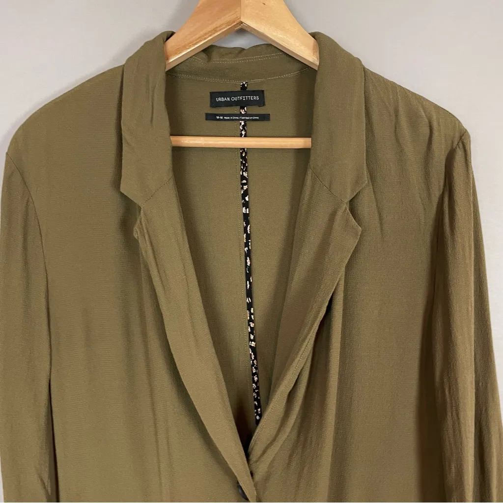 Urban Outfitters Blazer Slouchy Viscose Olive Green Medium Boho‎ Single Button - Image 4