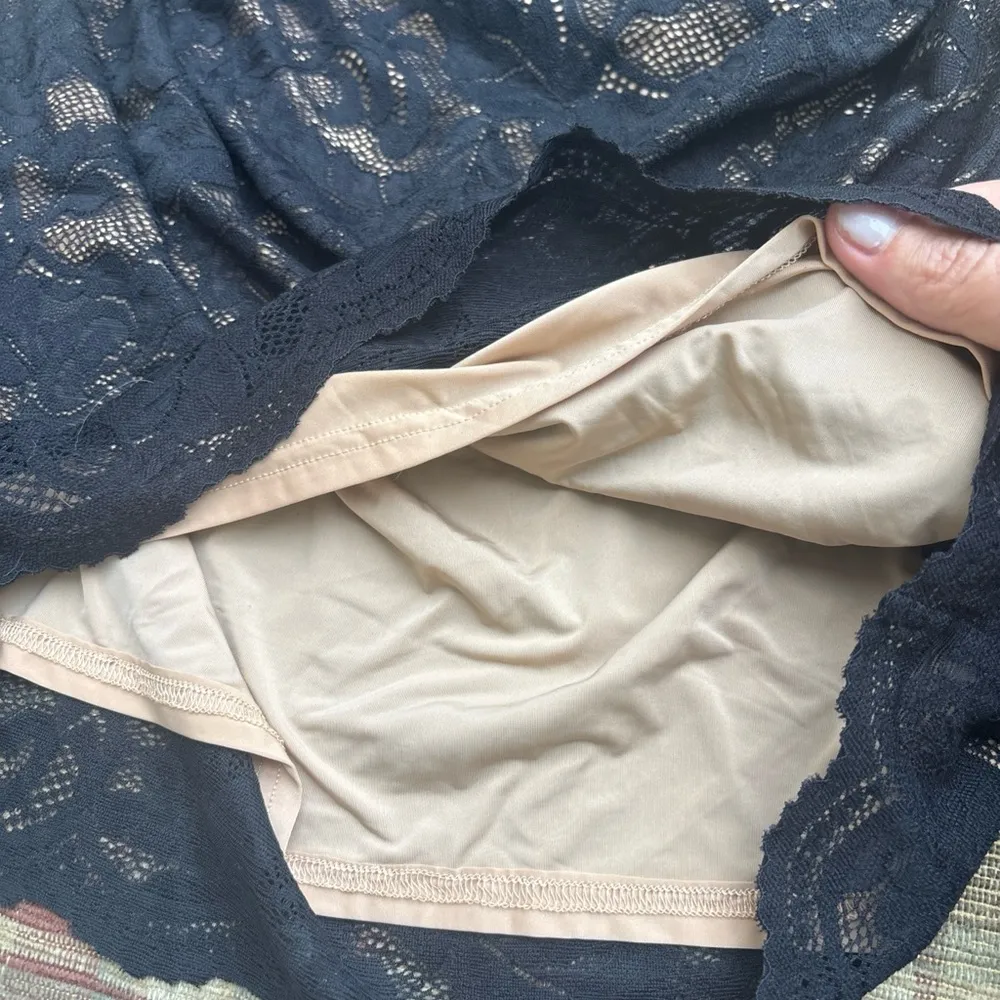 Generation Love Black Lace Detail - Image 5