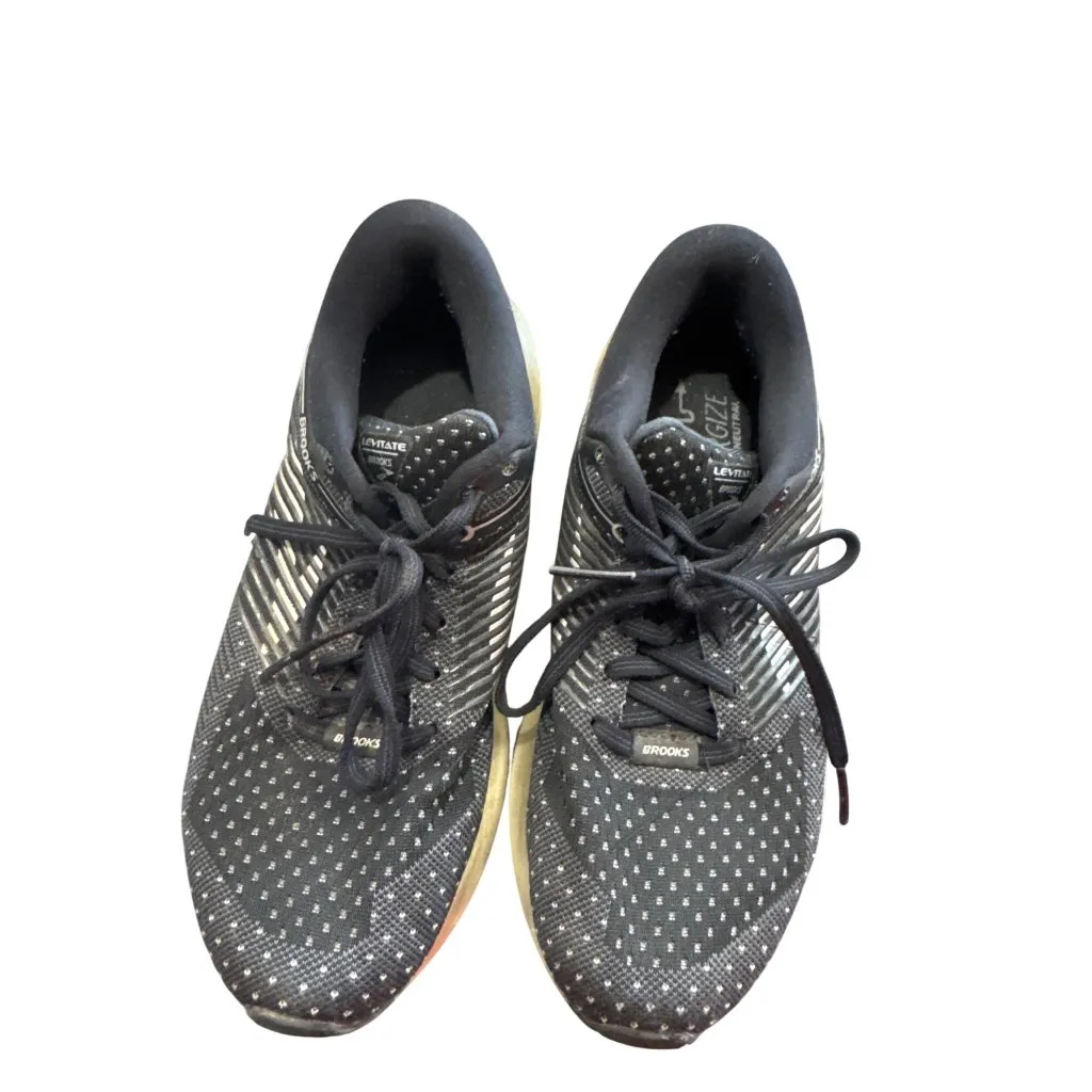 Brooks Levitate Womens black running sneakers  shoes size 6B SKU 8808 - Image 13