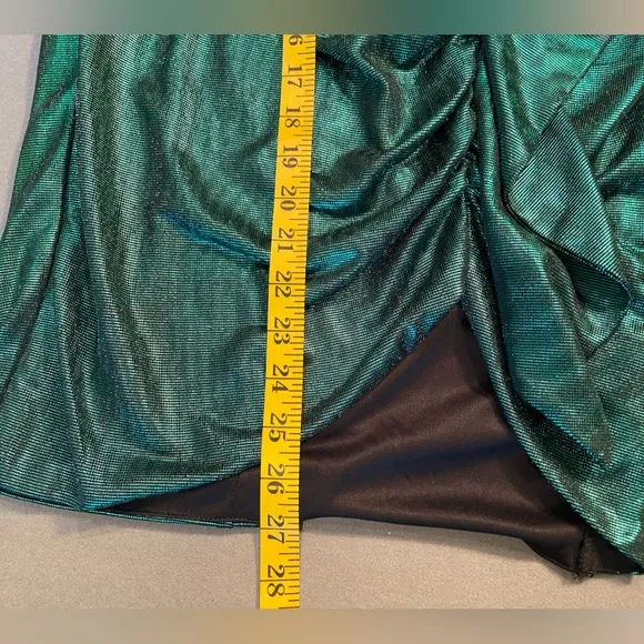 City Vibe,‎ Mini sparkle Cocktail Dress w/ruffle on one side,sleeveless, sz M - Image 3